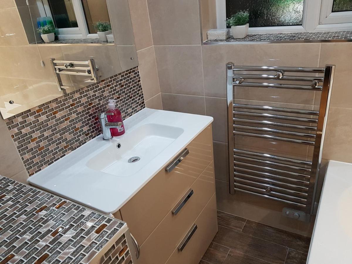 Bowness On Windermere, Lovely Apartment For 4 With Parking Екстериор снимка